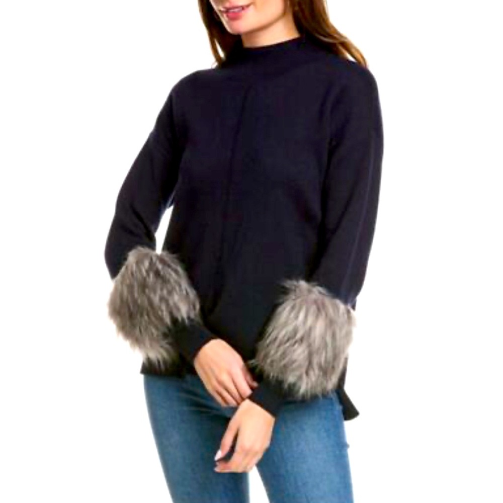 Ost Sweater with Faux Fur Cuffs Medium